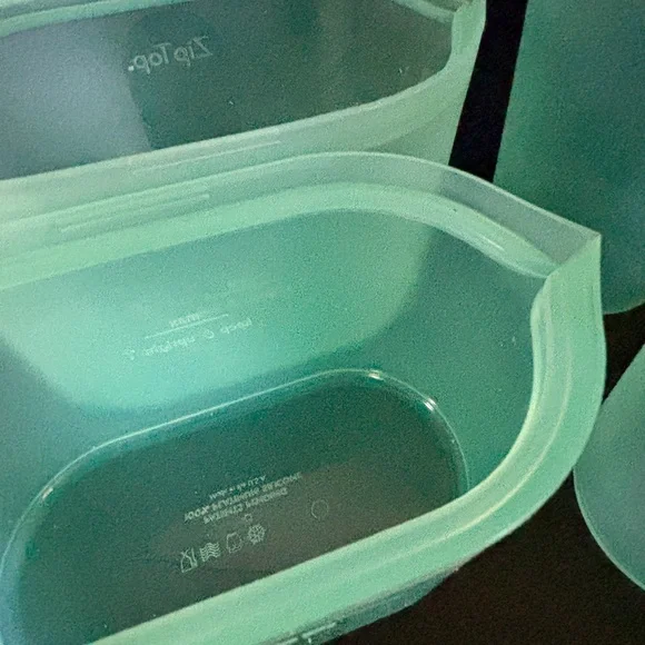 Zip top Silicone Food Storage Set NO LIDS NEEDED! - Picture 5 of 8